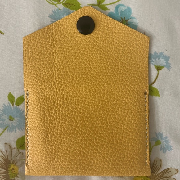 Handmade Genuine Leather Wallet - Picture 4 of 5